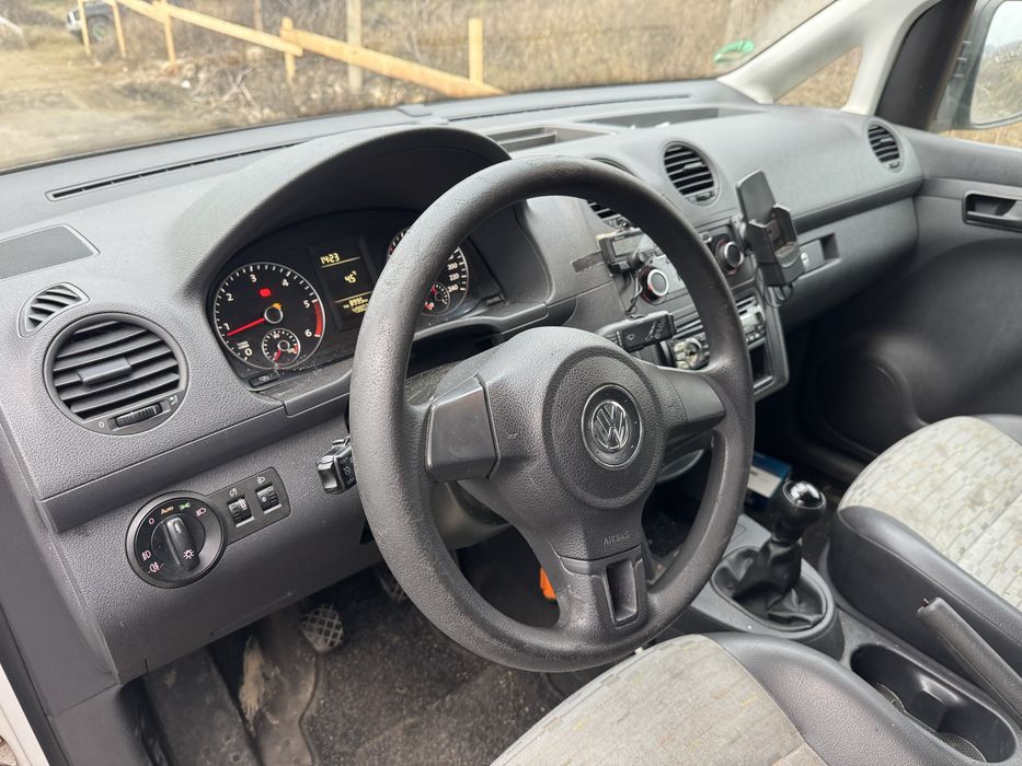Caddy 1,6 tdi multe optiuni