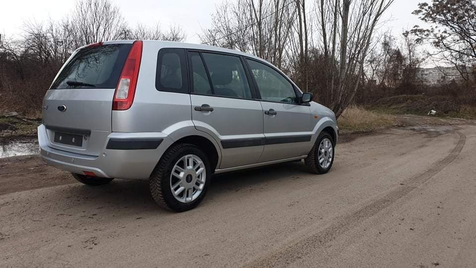 Ford fusion на части