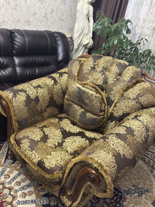 Продам кресло один