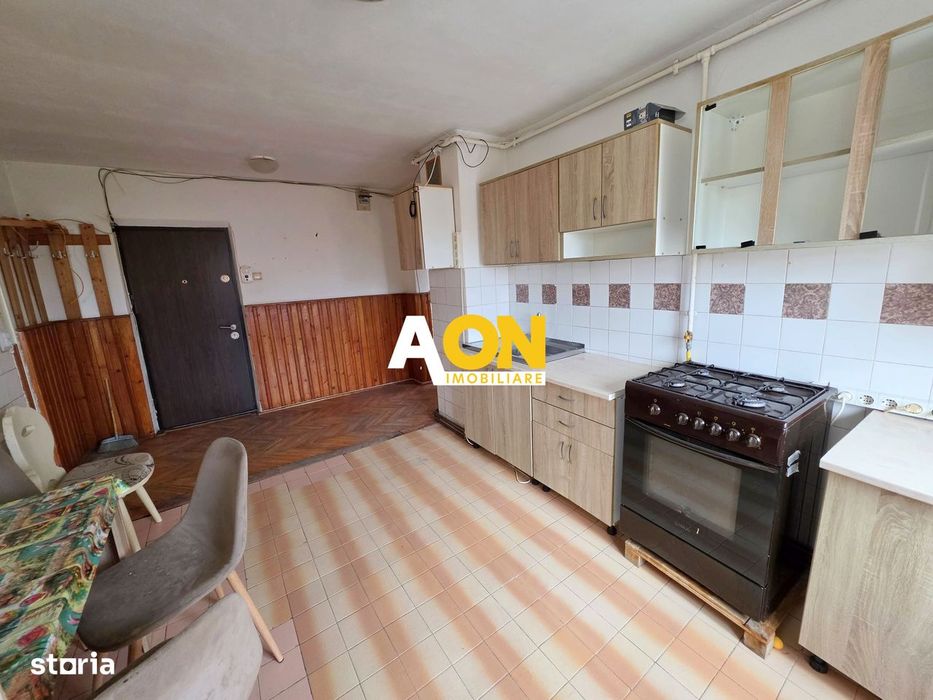 Apartament 2 camere, etaj 1, decomandat, 57 mp utili, 2 balcoane, boxa