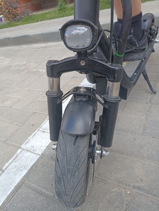 Продам электросамокат JIANCHE