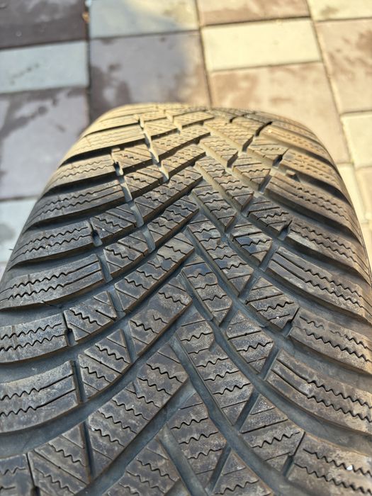 Jante BMW r16 echipate cu anvelope