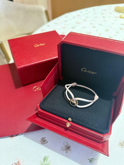 Продам нитку браслет Cartier Trinity, оригинал