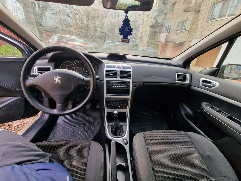 Se vinde Peugeot 307 1.6 diesel 90hp 2007