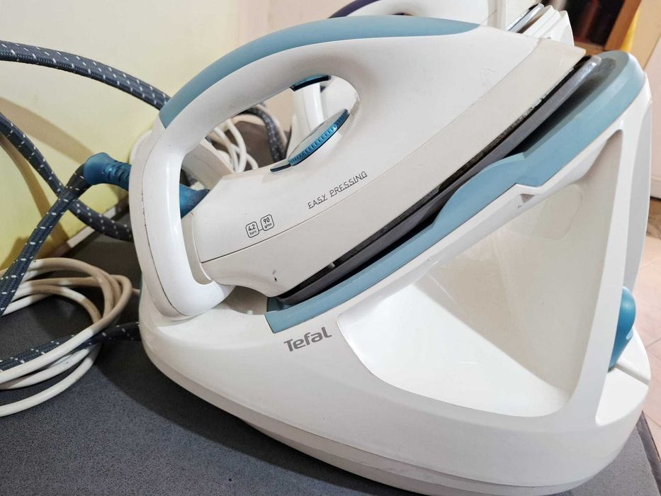 Statie de calcat Tefal Easy Presing