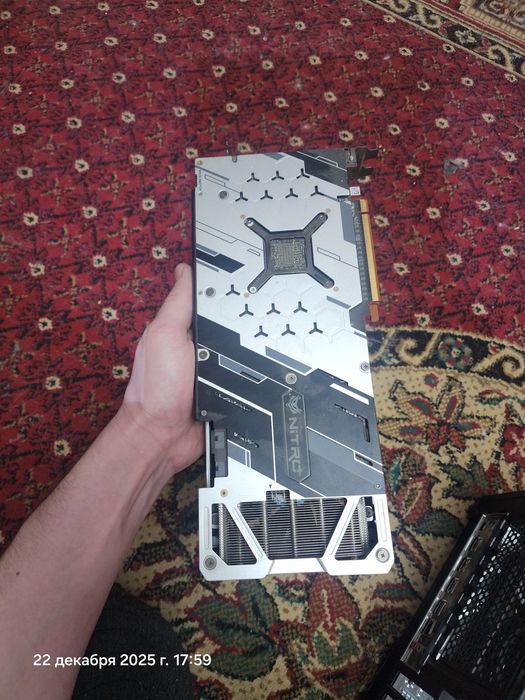 Sapphire nitro plus Rx 5700 xt 8gb