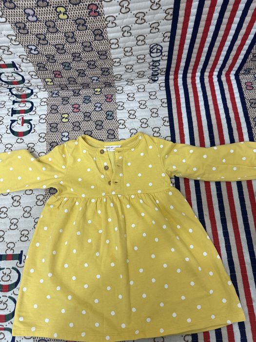 Каждая по 500 тг