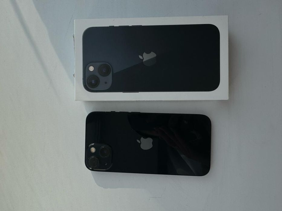 Продам айфон 13 128гб