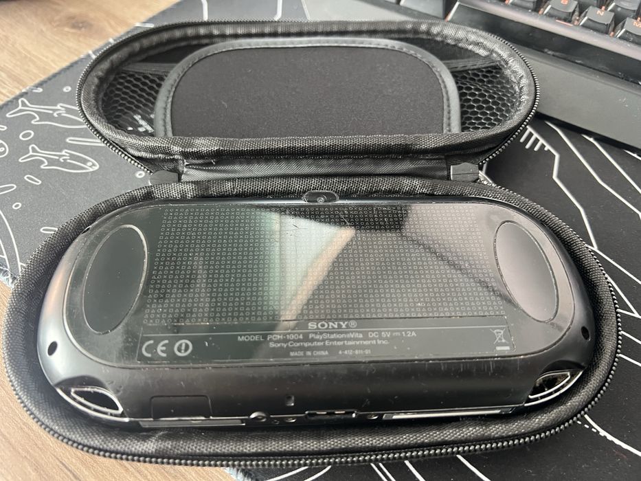 Ps Vita 1004 OLED 128 GB sd2vita PSP slim phat ps3 ps4 ps2 gta lcs vcs