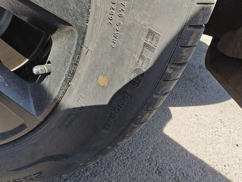 Б/у летние шины Pirelli от lixiang