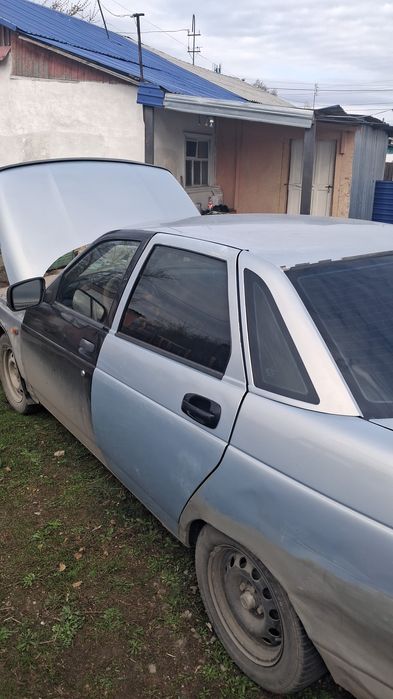 Ваз 2110.      .