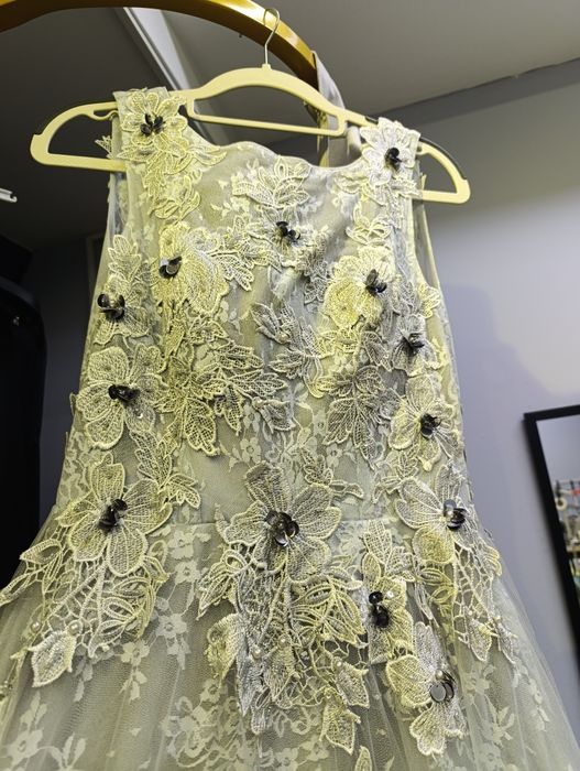 Продается платье