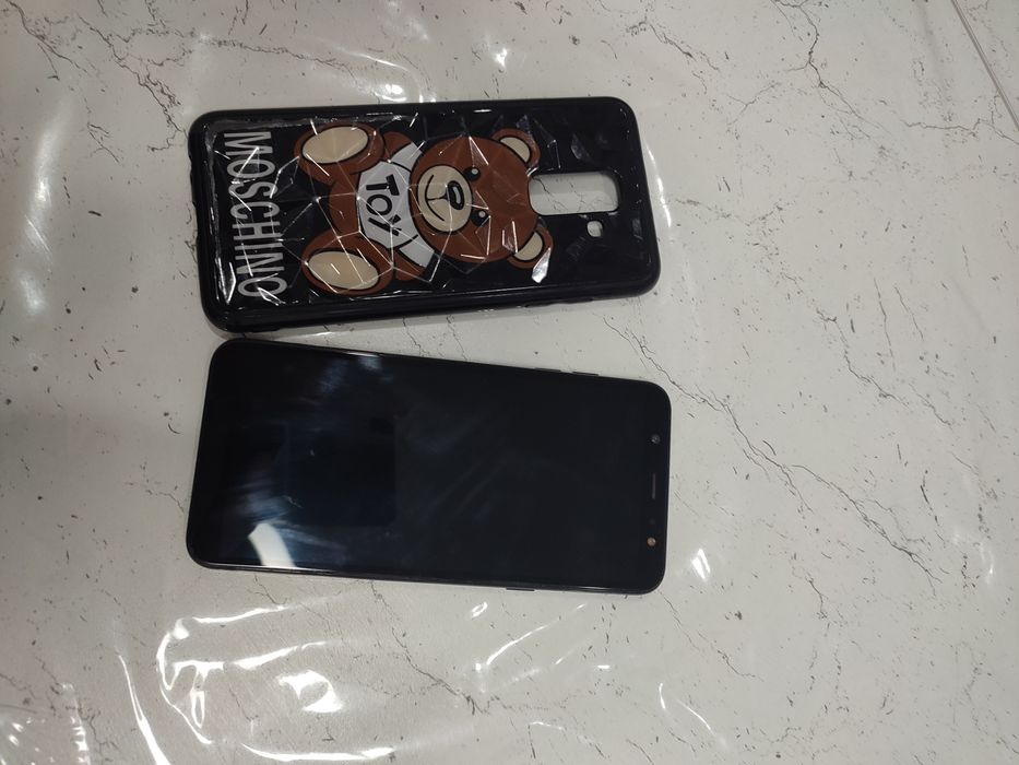 Продам Samsung A6