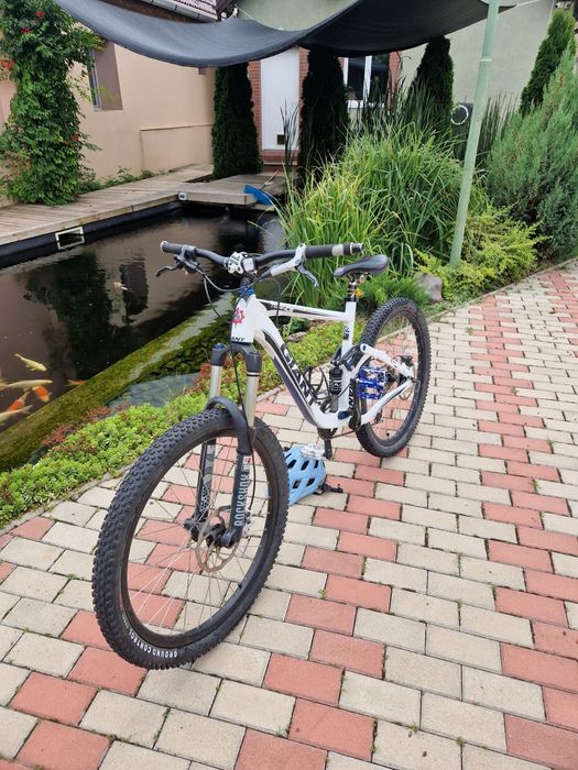 Vand bicicleta mtb Giant trance x5 2012 in stare buna