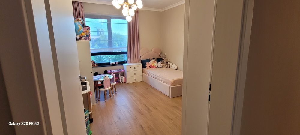 Inchiriez apartament cu 3 camere ,etaj 1 + parcare subterana in complexul  Liberty Rezidential