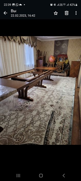 Продаетя Стол с 12 стулями