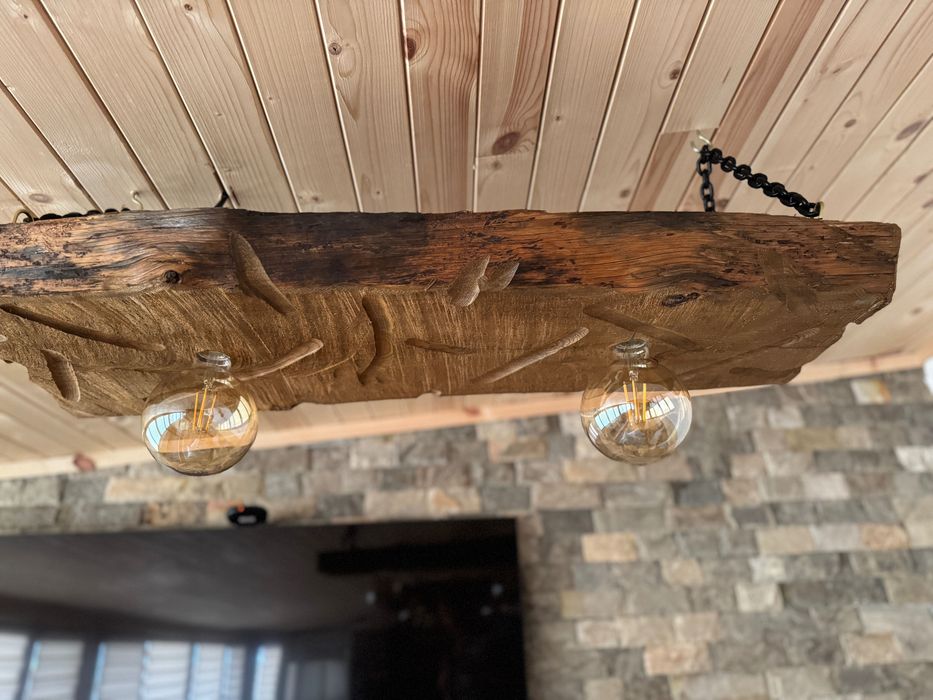 Ръчно изработен полилей от масивно дърво