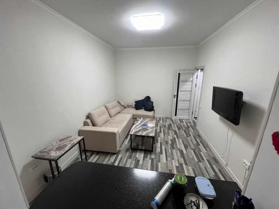 Метро хамза , чиланзар ориентир Гагарин , сдается 2-ком квартира