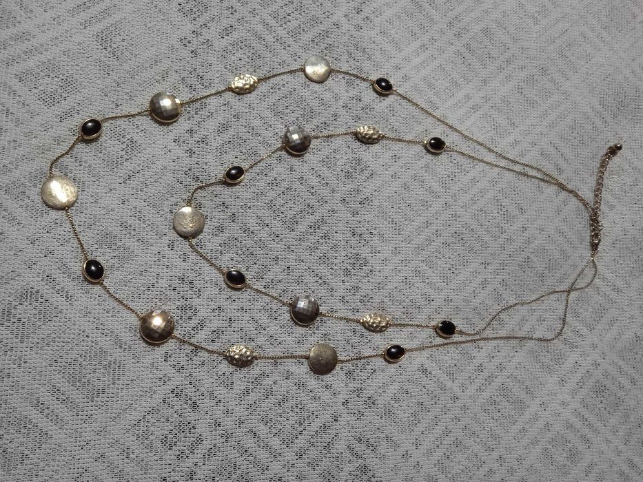 Изящно златисто Колие