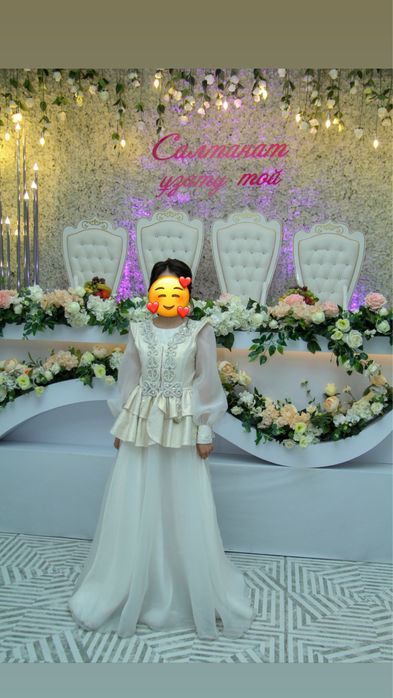 Қыз ұзату тойға көйлек сәукелесімен 40’000 тг, Размері xs, s