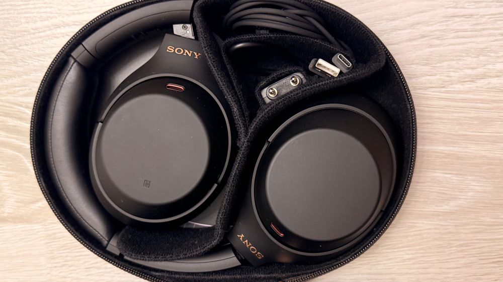 Наушники Sony черные