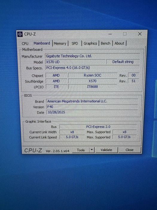 Procesor Ryzen 7 3700X + Gigabyte X570 + Cooler + 16 GB ram 3200 Mhz
