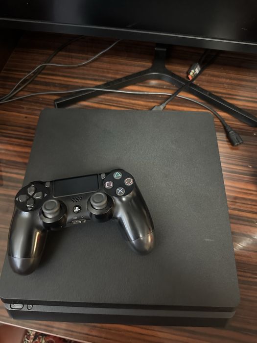 Playstation 4 Slim 1TB