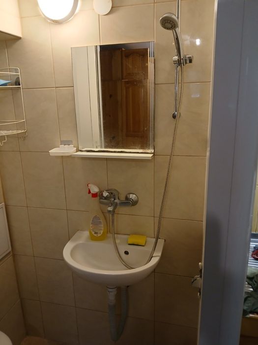 Дава се под наем Едностаен апартамент в Пловдив, Христо Смирненски - 20 кв.м за 153 € - Снимка #1