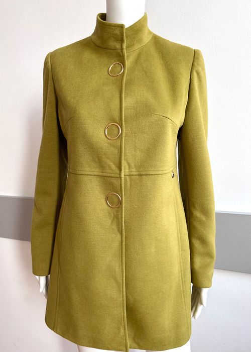 Siste’s  елегантно кокетно парто в страхотен цвят