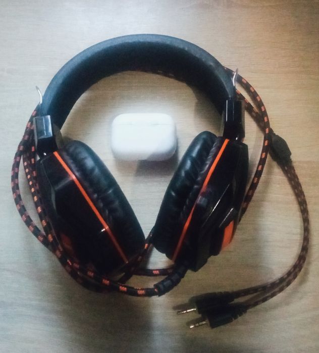 продам наушники air pods и игровые наушники