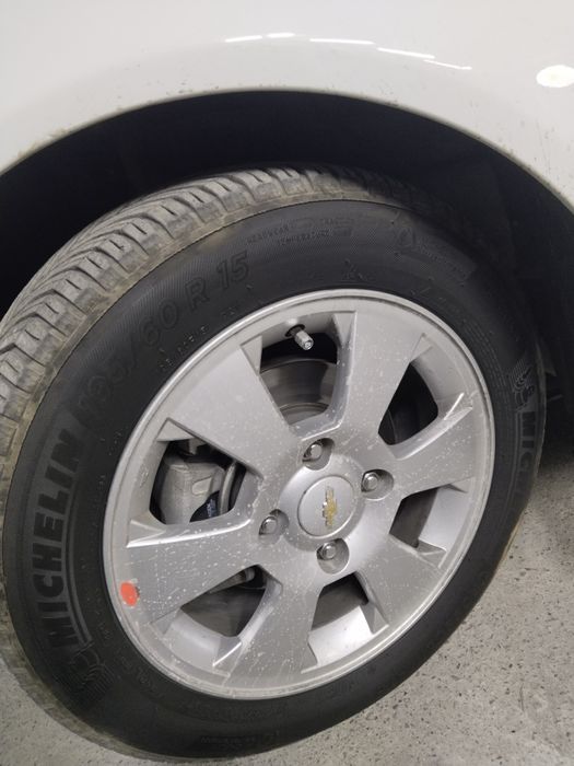 Michelin diska balon sotiladi halati zoʻr optra 17 diskaga obmen bor