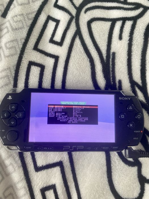 PSP 2000 приставка