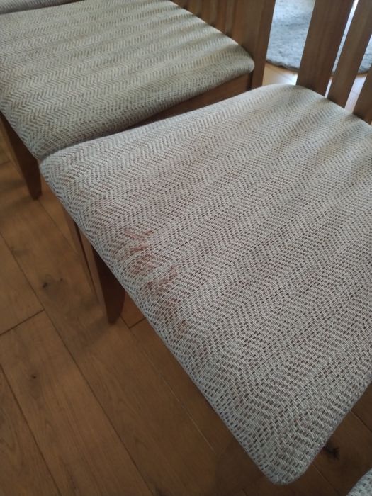 Трапезни столове