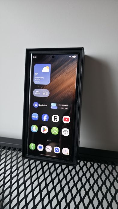 Samsung Galaxy S22 Ultra — 256GB —Перфектен!