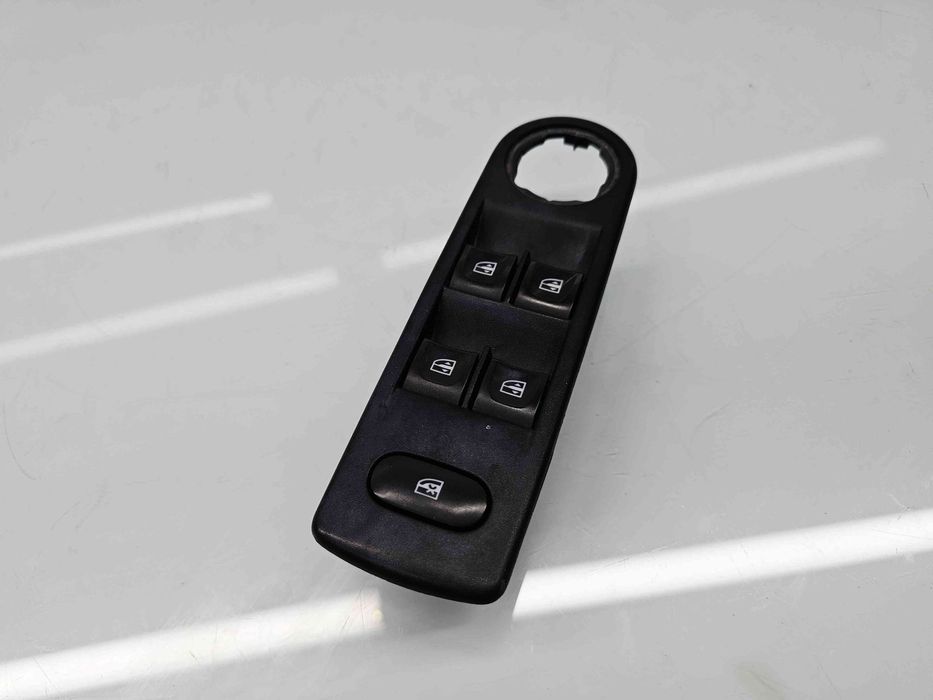 Butoane comanda geamuri sofer Renault Captur (X87) [Fabr 2013-2017] 2