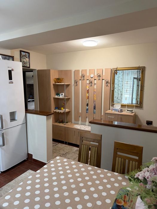 Apartament 2 camere decomandate, Carpati 2