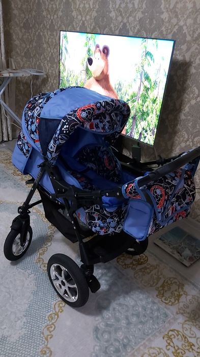 Продам новую коляску