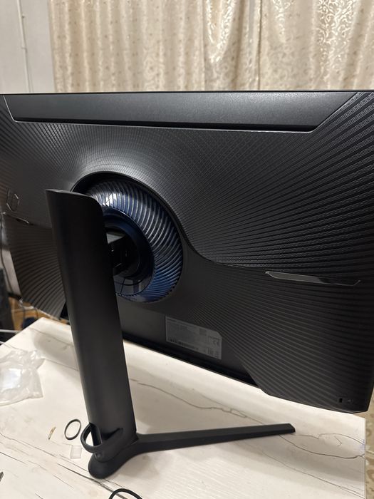 Монитор Samsung Odyssey