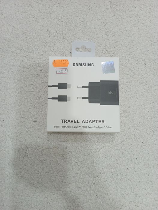 Продавам зарядно за телефон Type C