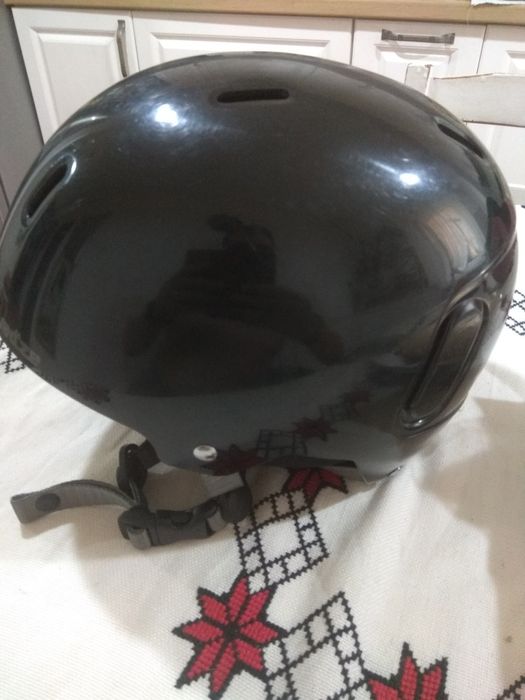 Vând cască de protecție