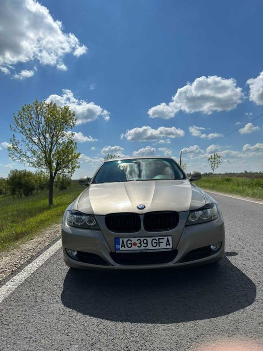 Vând BMW e90 facelift