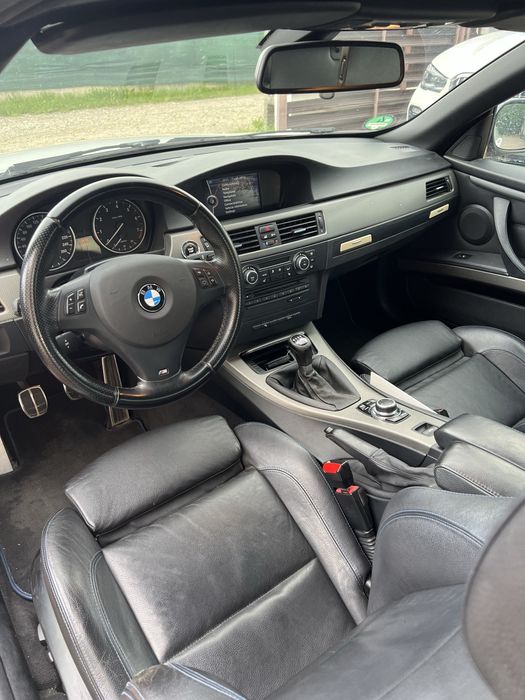 Vand bmw e93 facelift M packet edition 320i  2013