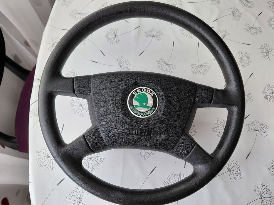 Волан с airbags за шкода фабиа