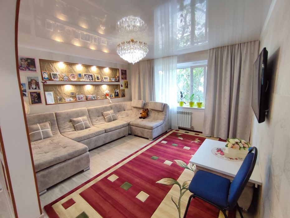 Продается 2-комн (9-43, 1 эт)