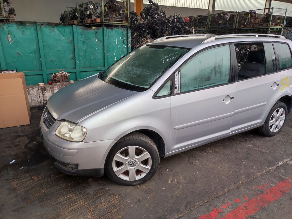VW Touran/Фолксваген тоуран 1.6fsi