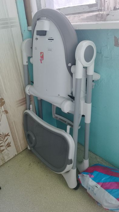 Продам стульчик для кормления ilovi