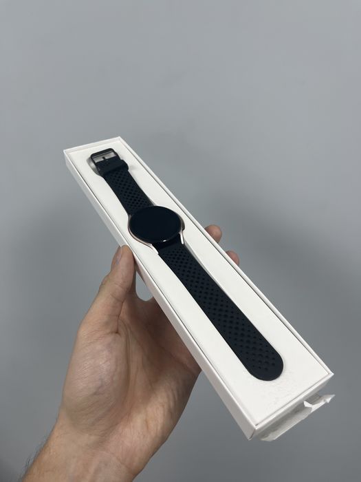 Samsung Galaxy Watch 4 (костанай 1022) лот 11877