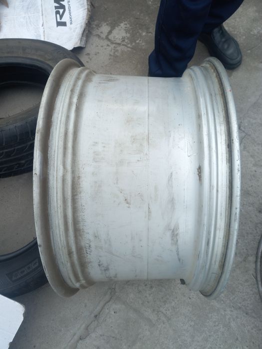 BMW оргинал 350$ ком 4шт уский широкий родной BORBET ALL диск 20