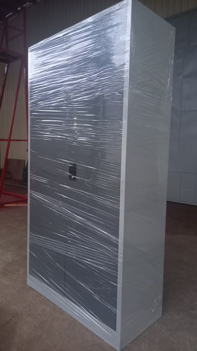 Шкаф металлический для одежды