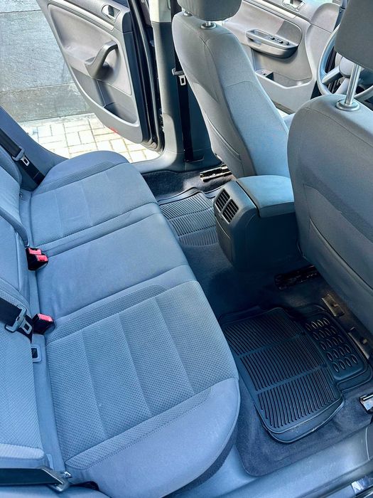 Volkswagen Golf V, 1.6 benzină